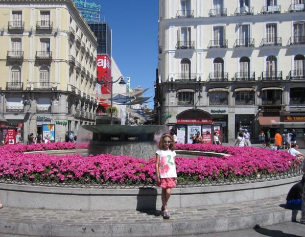 Fountain in Puerta del Sol Madrid | What to do in Madrid with Kids | We3Travel