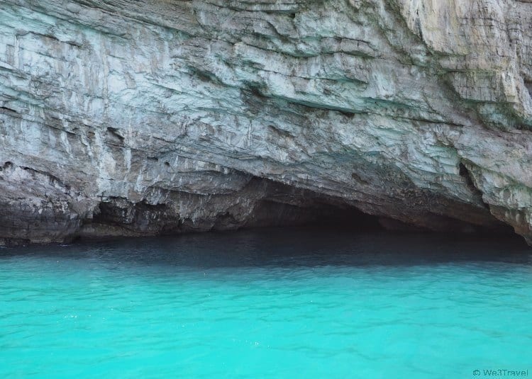 The beautiful water outside of the white grotto of Capri
