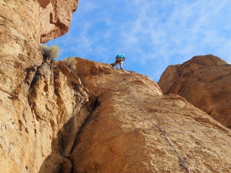 Setting the route for rock climbing at Smith Rock