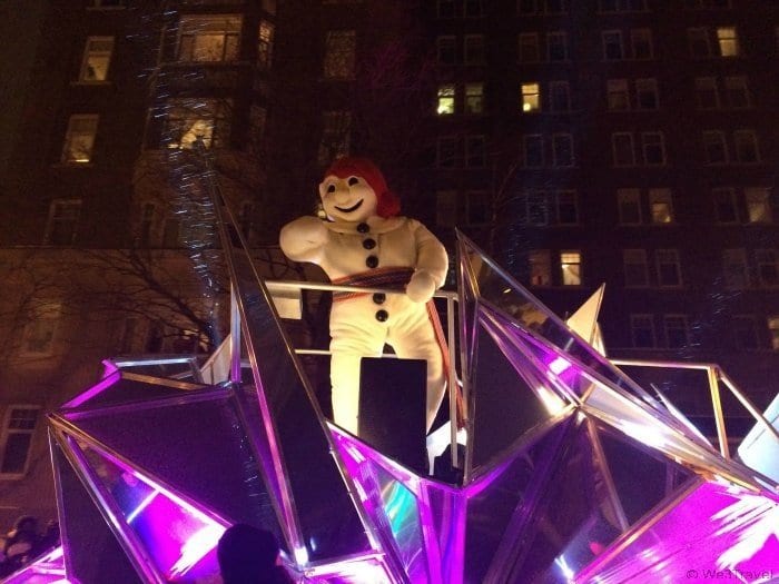 10 Reasons to visit the Quebec Winter Carnival --#10 The fun night parades!