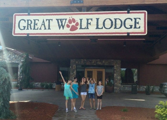 5 Reasons to host your tween's birthday party at the Great Wolf Lodge -- free unlimited ice cream, special birthday wolf ears and so much more.