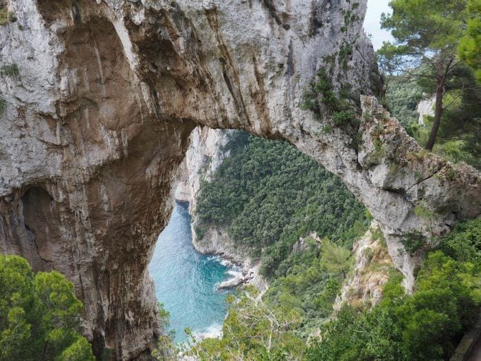 Hiking to the Natural Arch in Capri is one of the prettiest hikes I've ever taken.