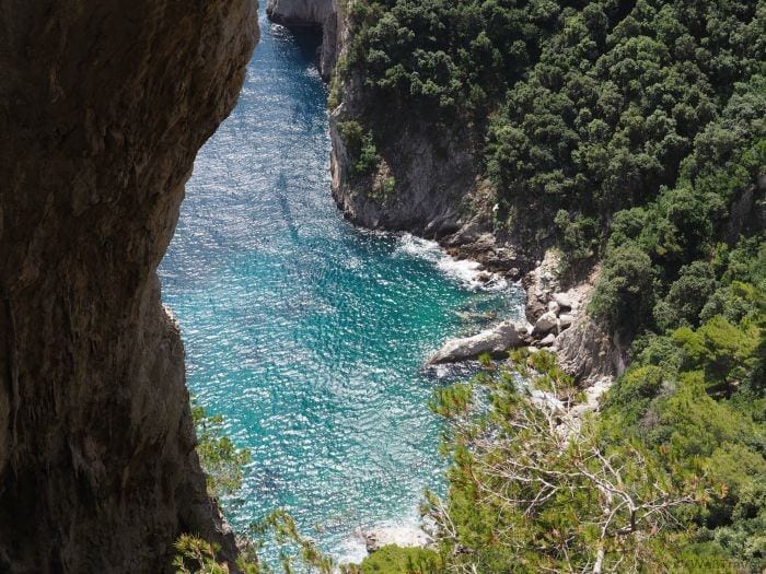 Hiking to the Natural Arch in Capri is one of the prettiest hikes I've ever taken.