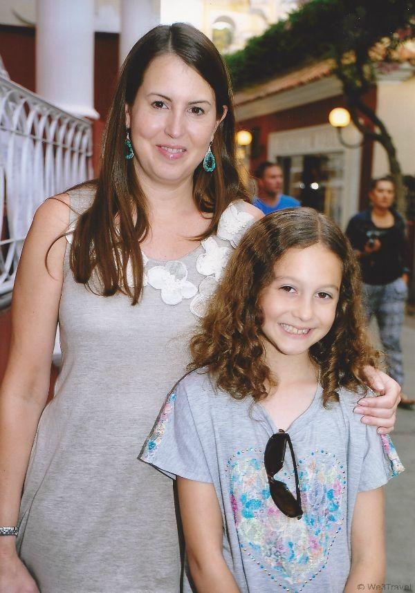 Tamara and Hannah in Capri