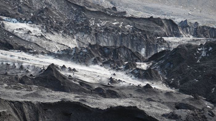 Glacier hiking in Iceland with Arcanum Glacier Tours 