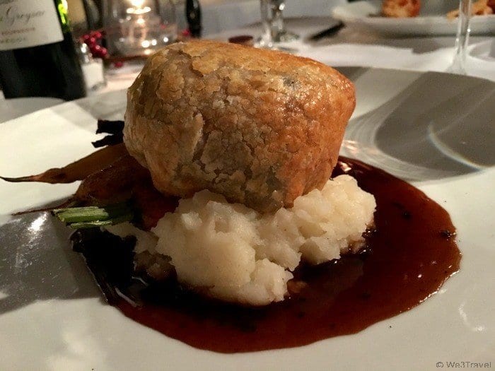Where to eat in Newport RI in winter: Beef wellington Whitehorse tavern