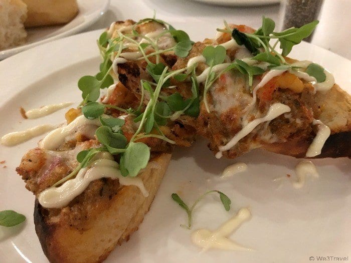 Dining in Universal Orlando -- Emeril's crawfish bread