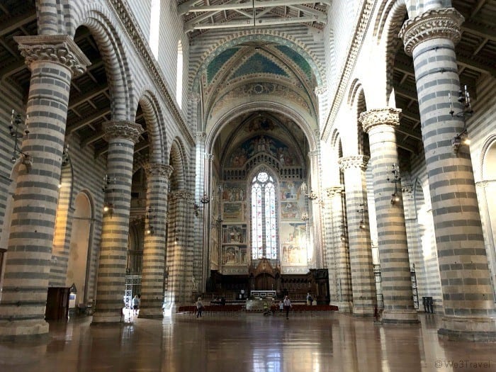 Orvieto cathedral inside
