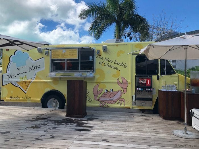 Mac and cheese food truck