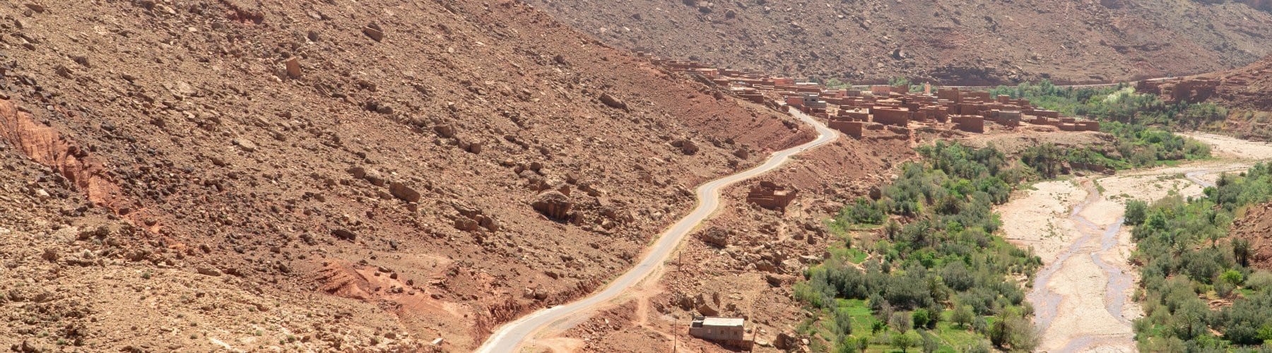 driving in Morocco through the mountains