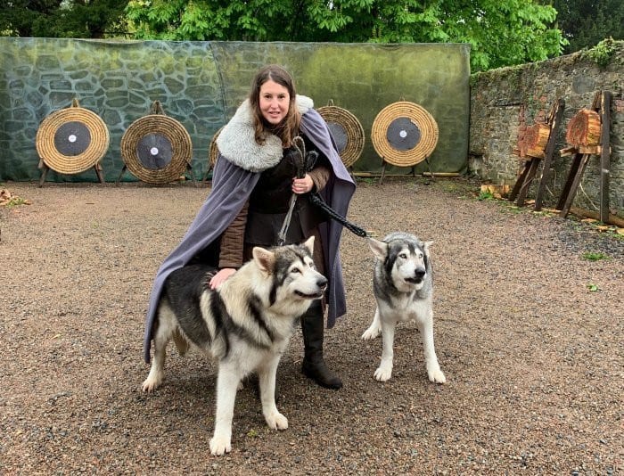 Winterfell direwolves