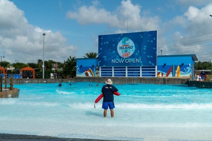 island h2o live wave pool