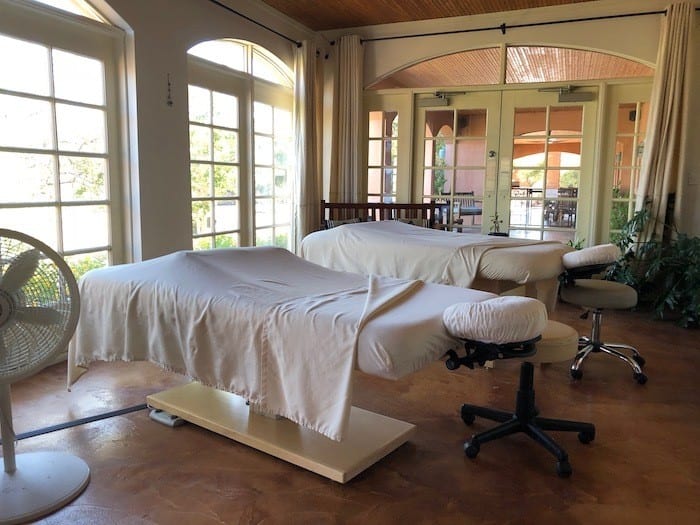 Sierra Grande spa couples massage room