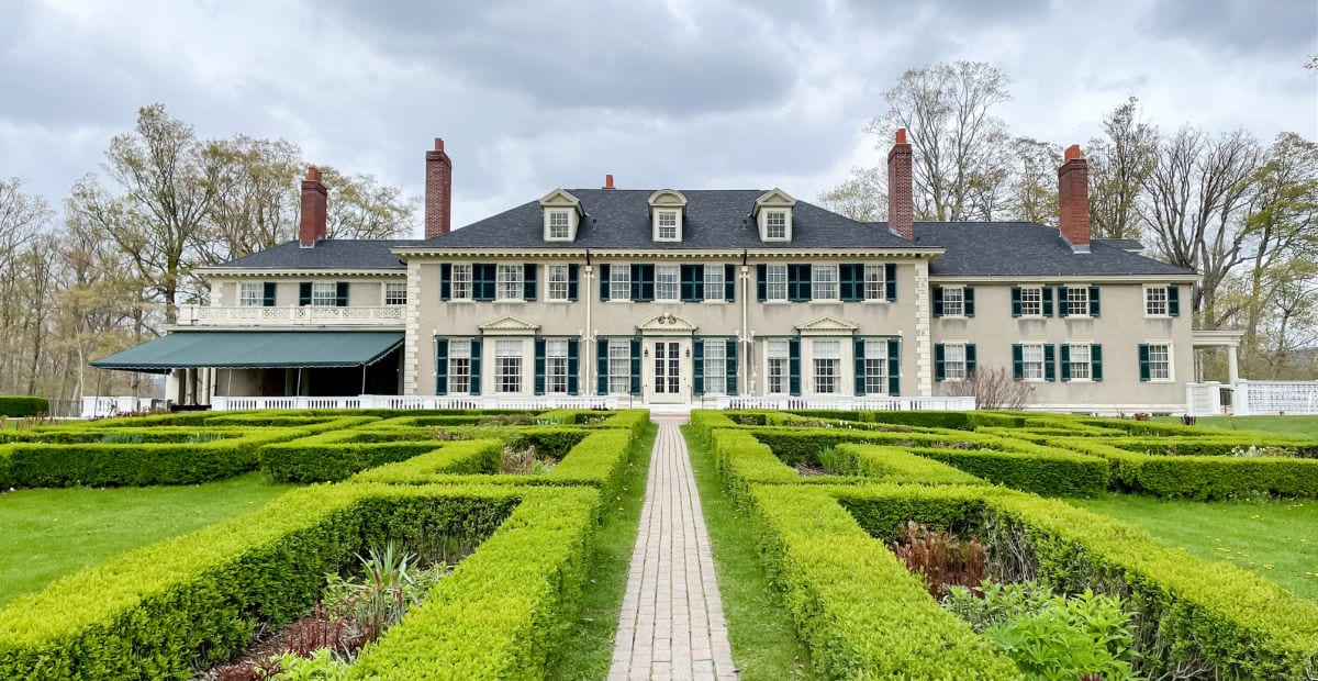 Hildene gardens and house