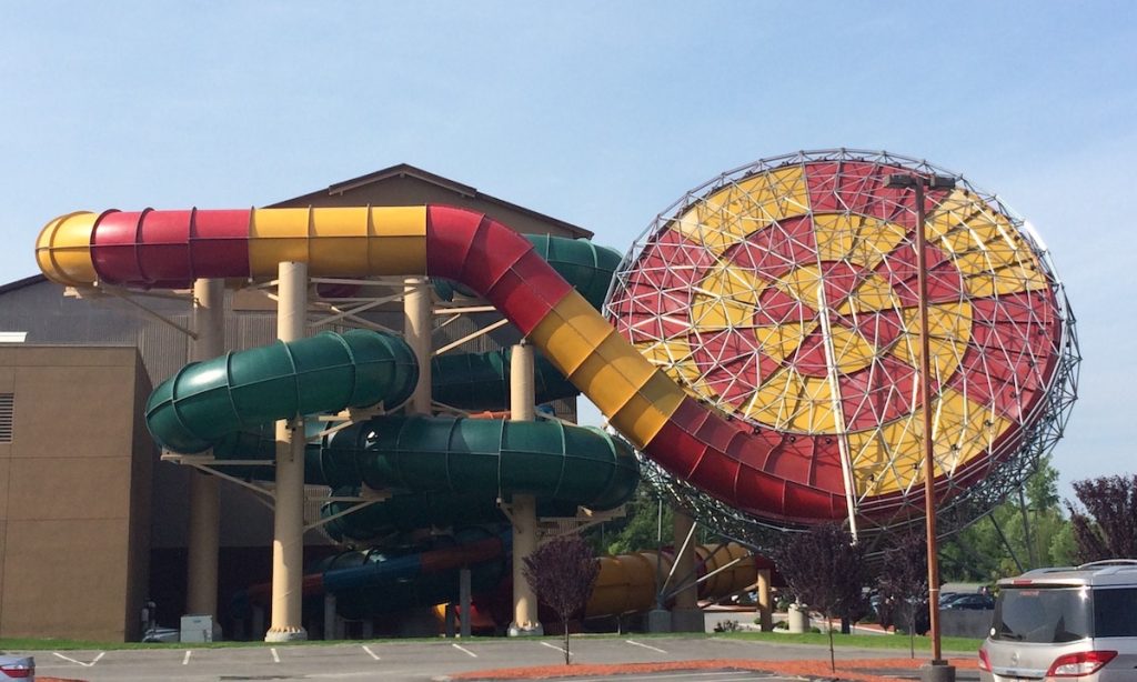 Great Wolf Lodge outside water slide