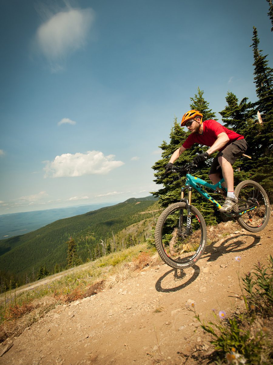 Mountain biker going downhill image courtesy of GCT