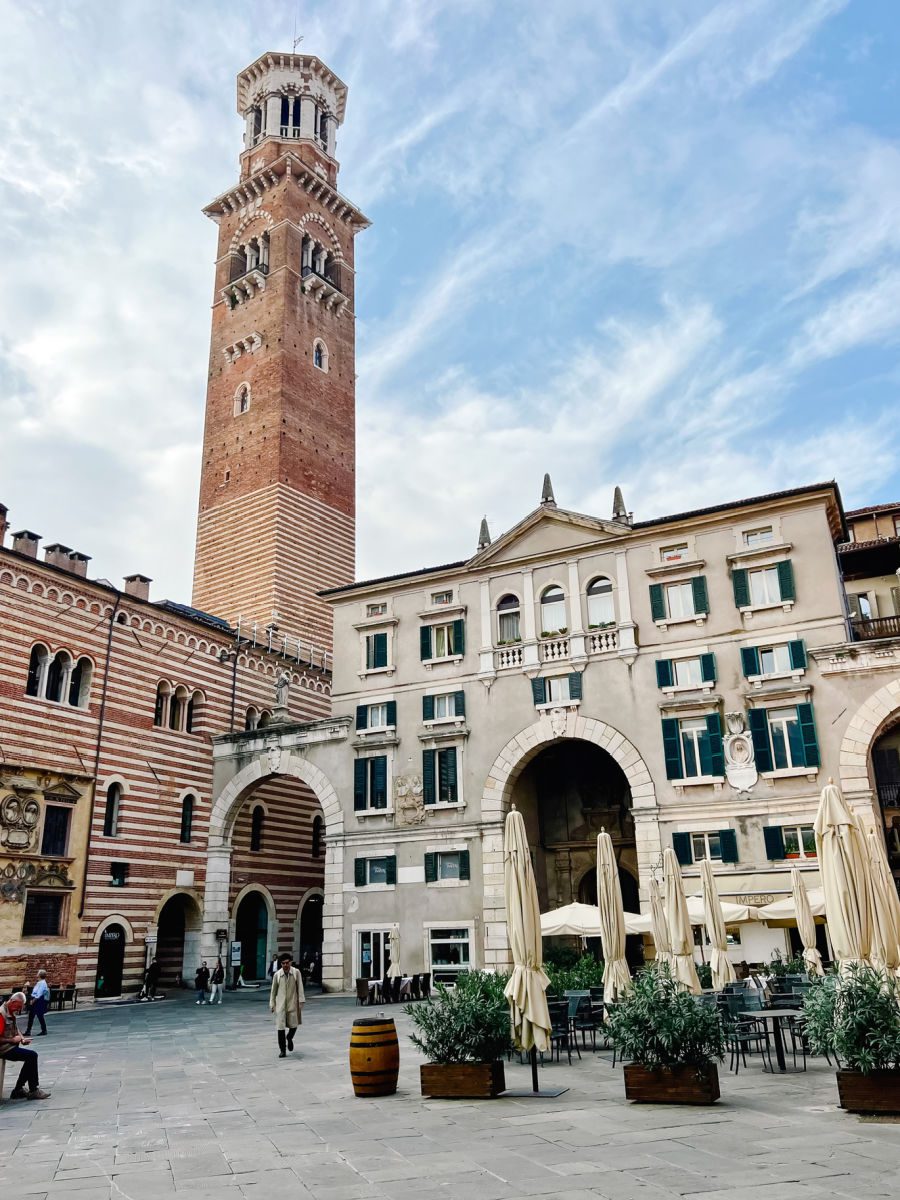 Verona: Architecture of the Striped City - Lions in the Piazza