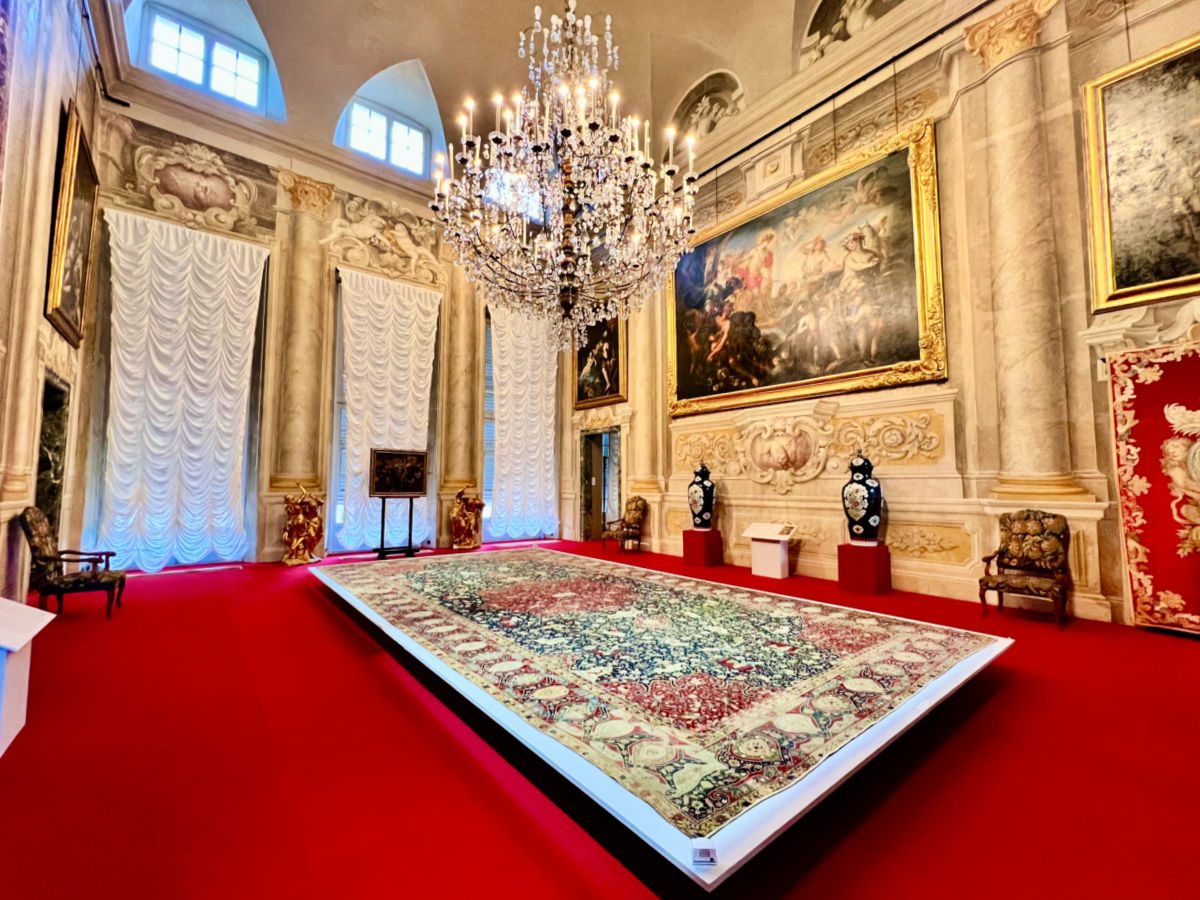 Palace room in Genoa
