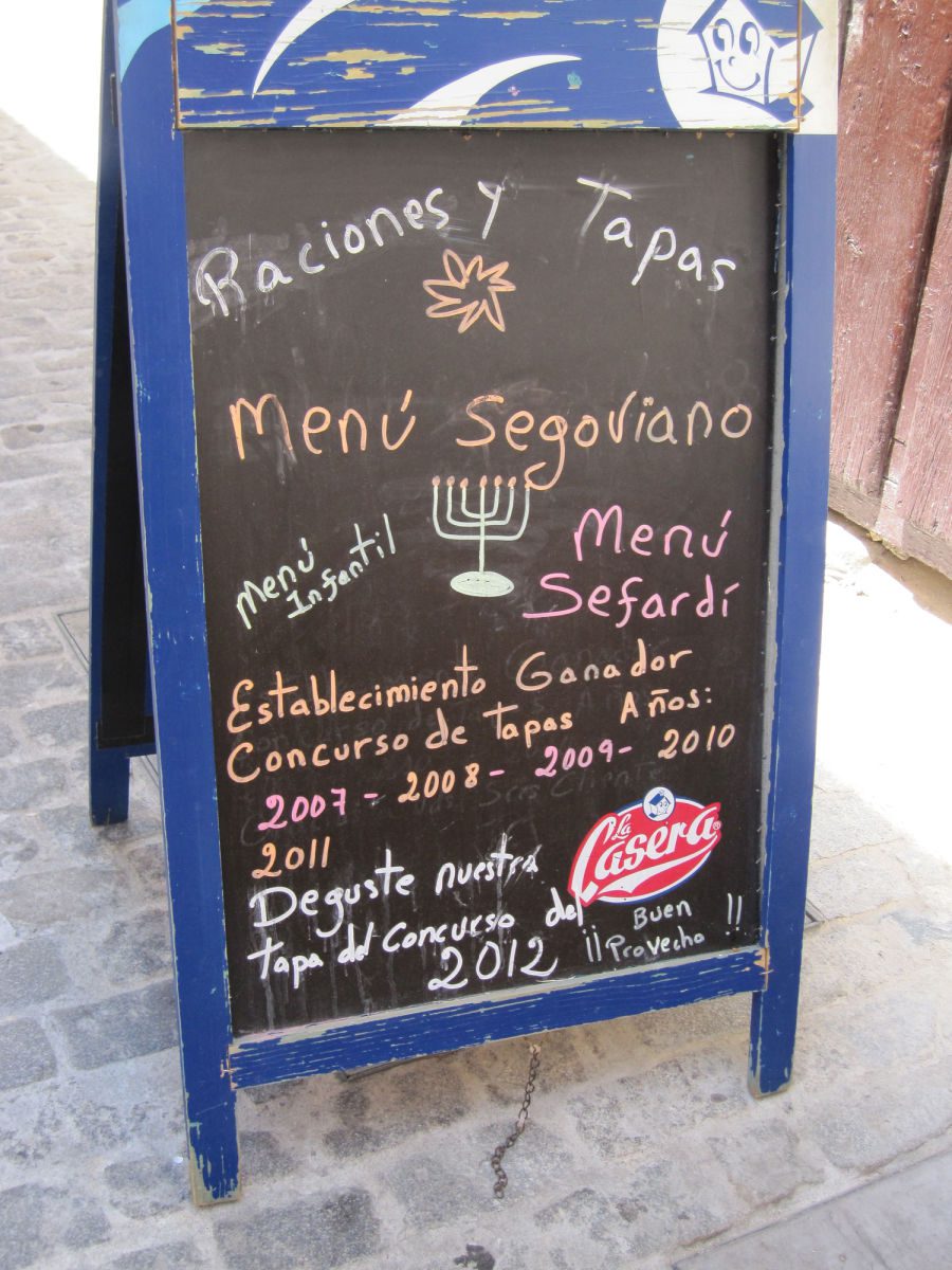 Menu board for a restaurant in the Jewish quarter in Segovia