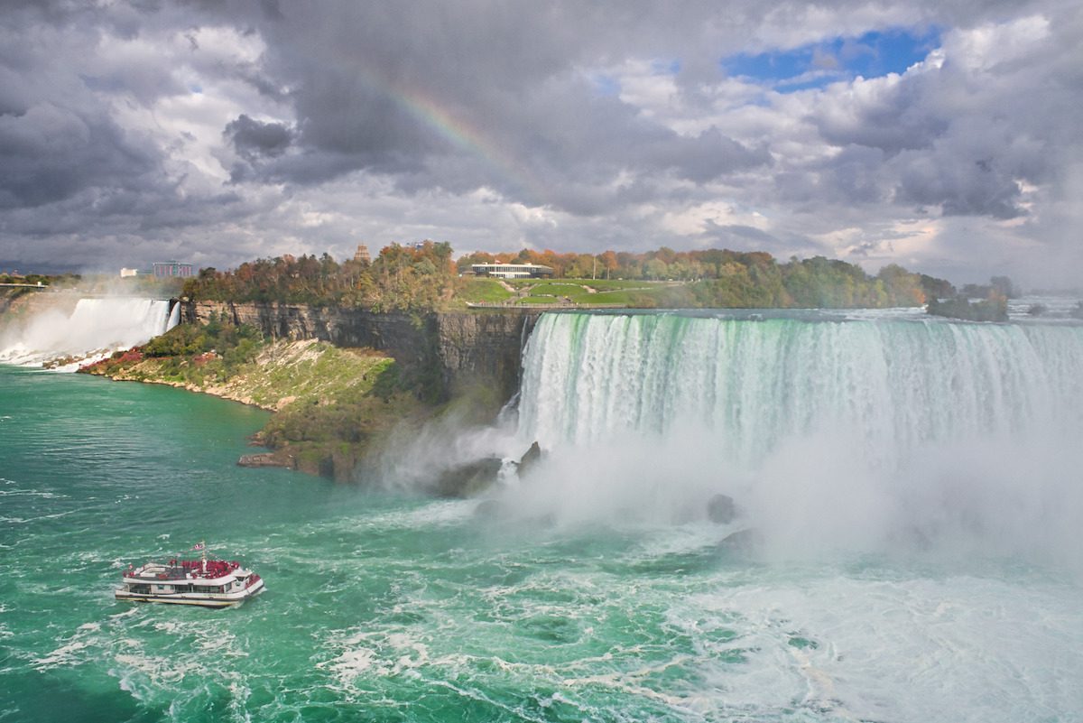 Hornblower wend unescapable falls - things to do in Niagara with kids