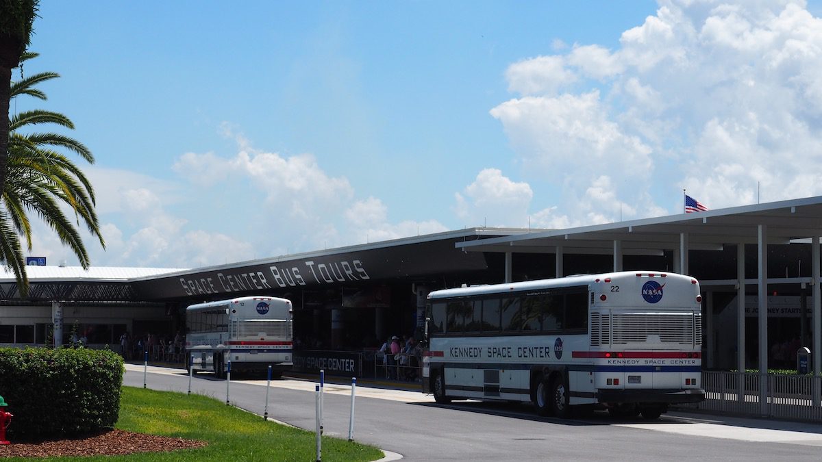 space shuttle launch bus tours