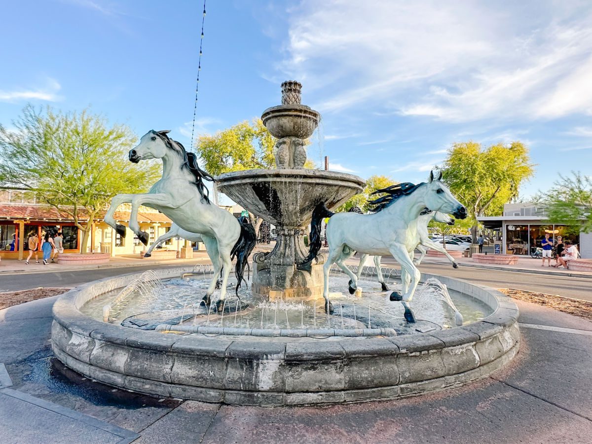 Horse statue in Old Town Scottsdale