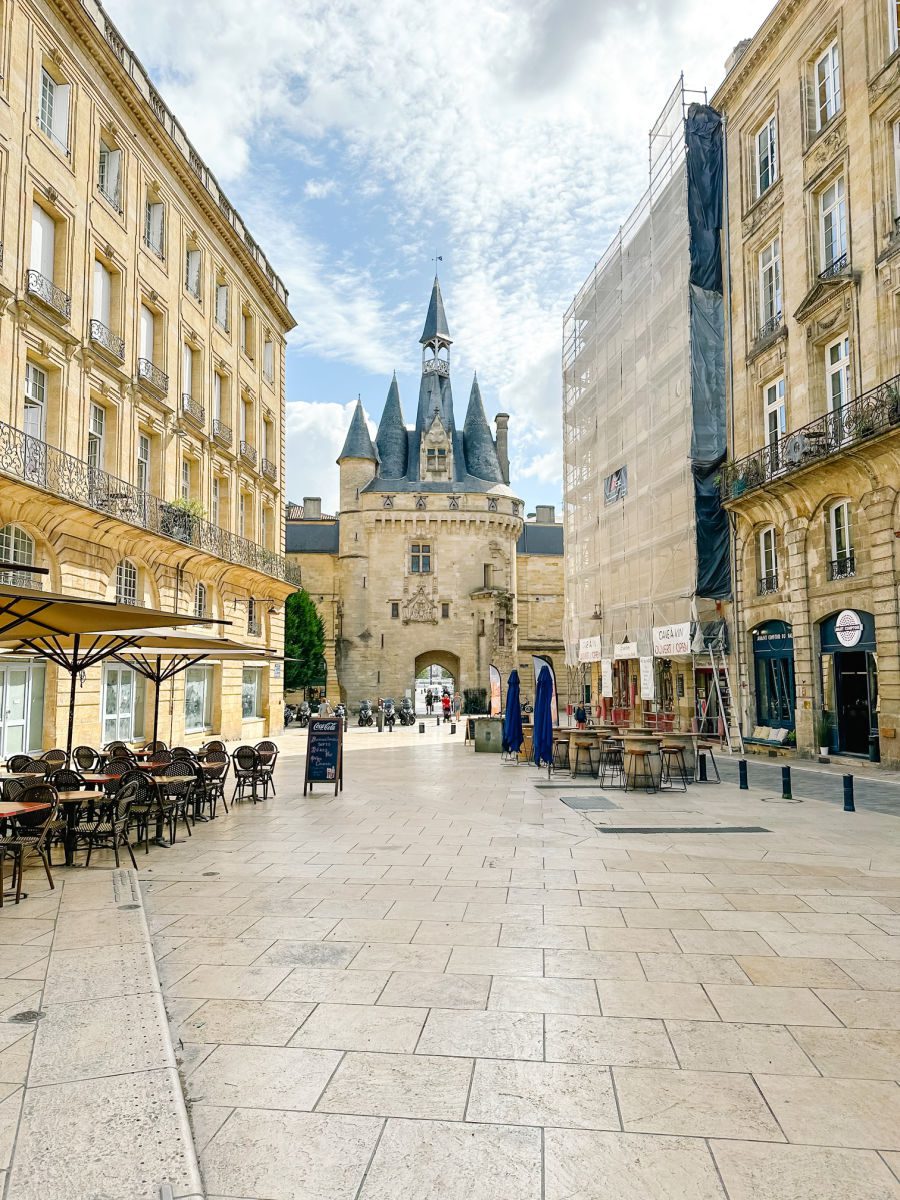 Porte Cailhau Bordeaux