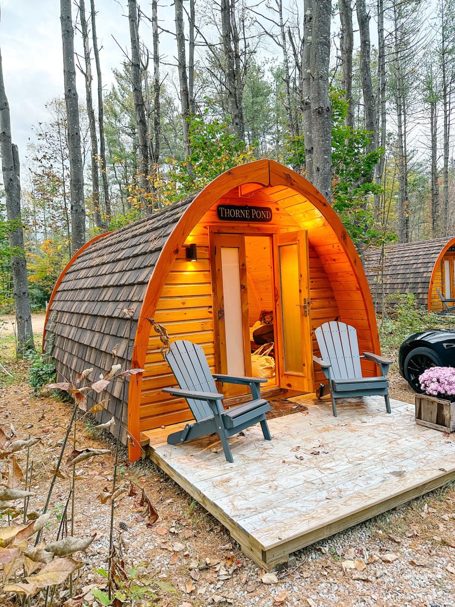 Glamping dome Thorne Pond at Alpine Garden Glamping