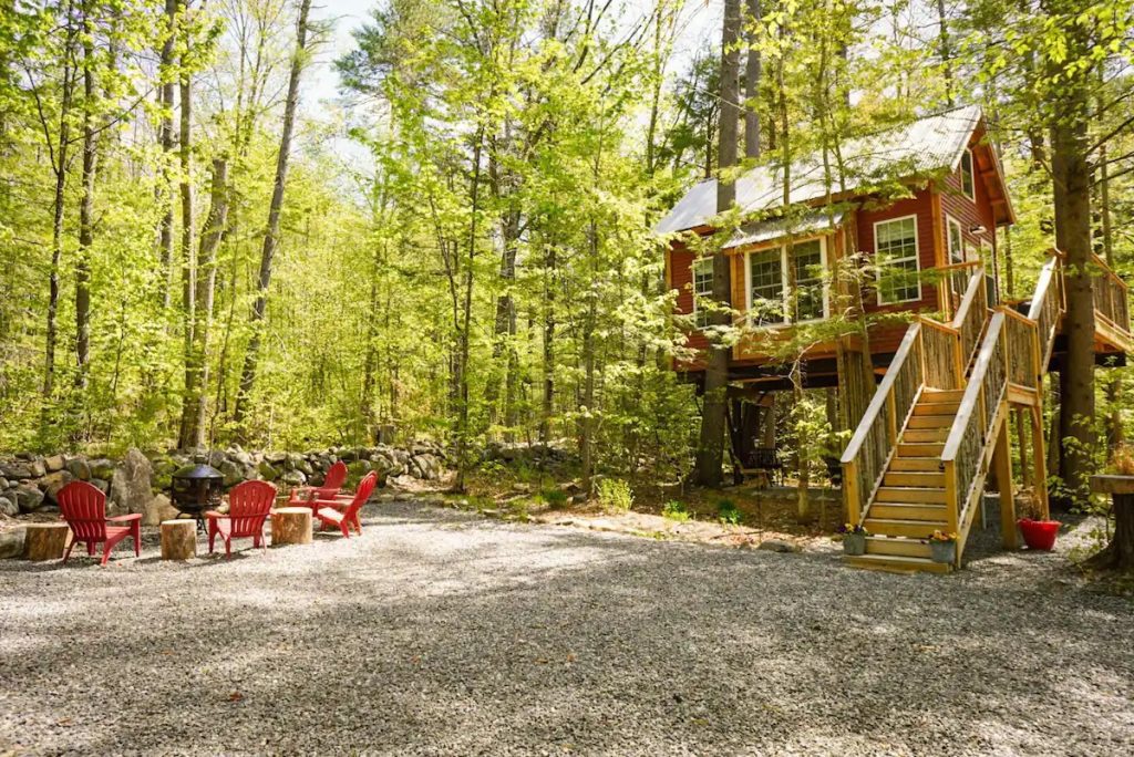 New Hampshire tree house