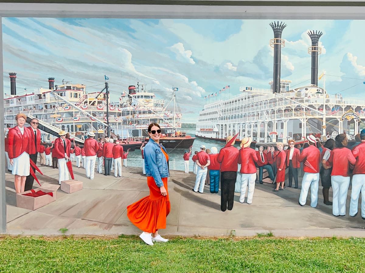 Tamara in front of steamboat mural in Paducah Kentucky