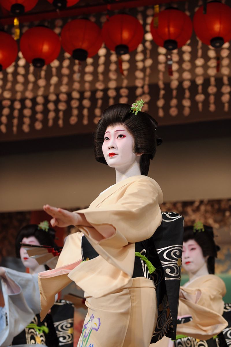 21. Attend a Kyo Odori Dance Performance