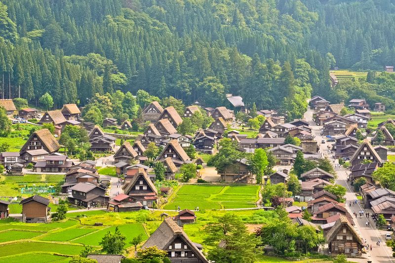 Ogimachi's Historic Streets