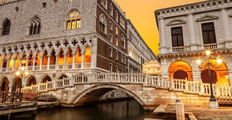 Join a Guided Historical Walking Tour