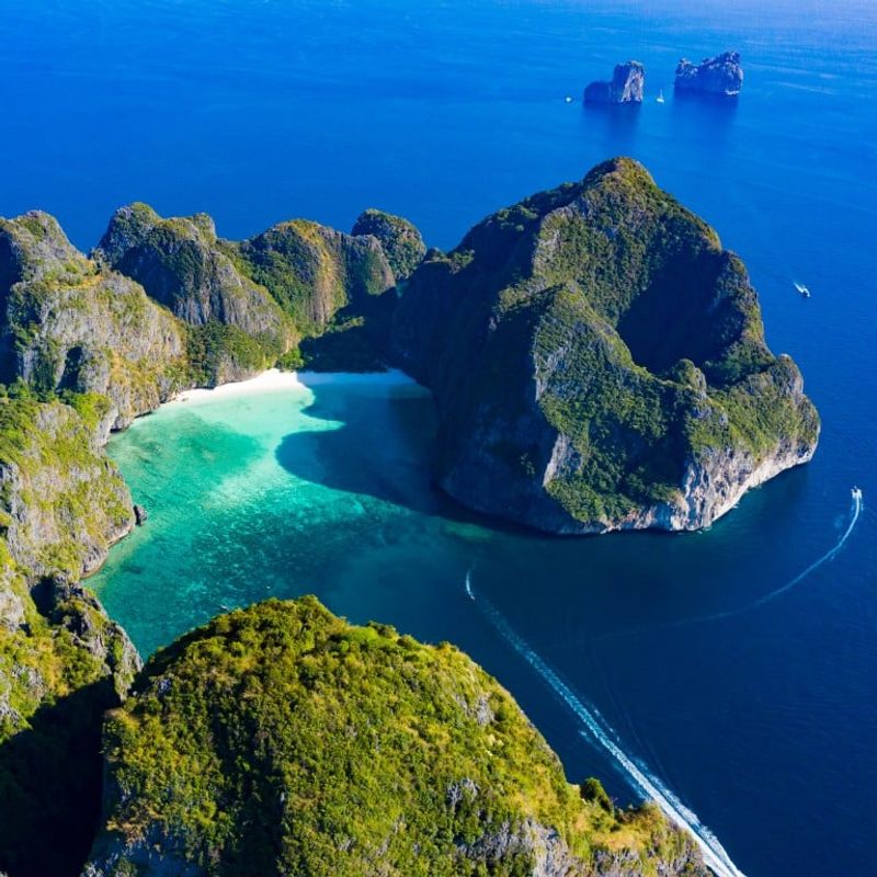 Maya Bay, Thailand