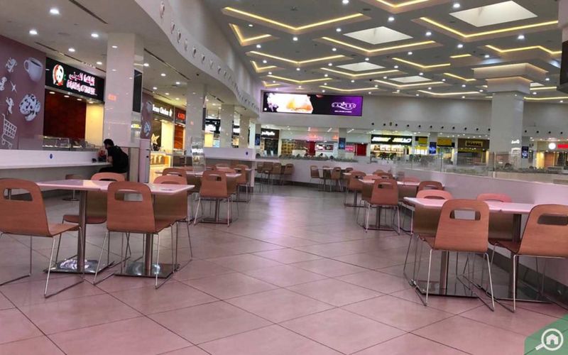 Overrated Food Court