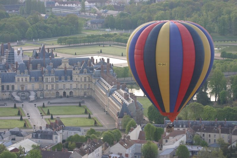 Ballooning Over Château de Fontainebleau