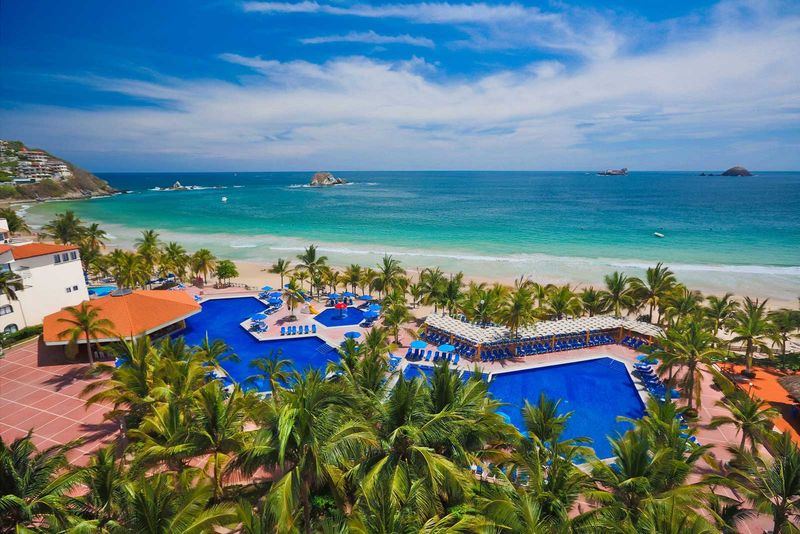 Ixtapa Beach (Ixtapa, Guerrero)