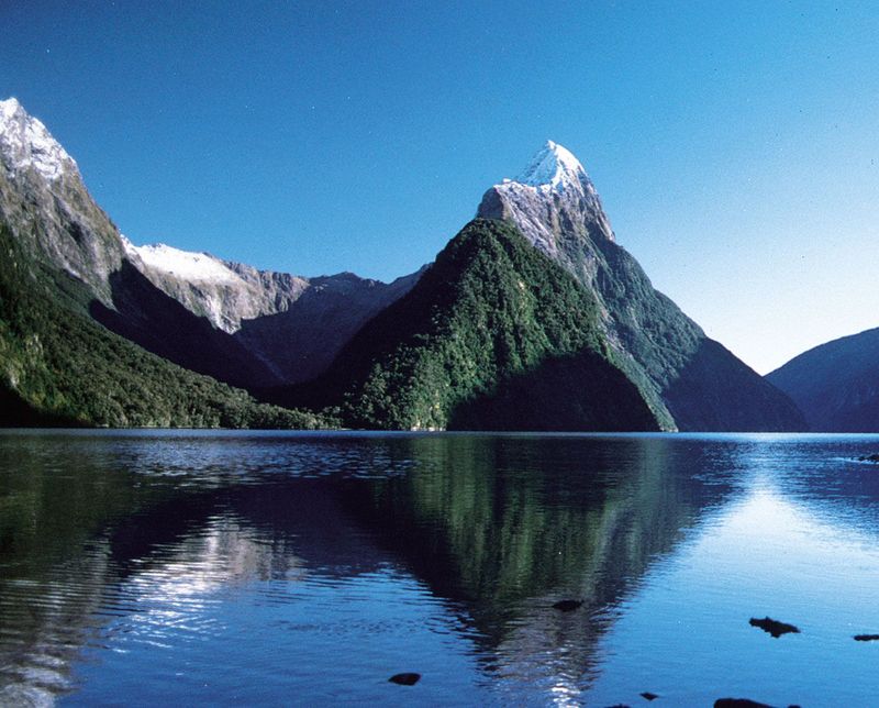 Exploring New Zealand's Fiordland National Park