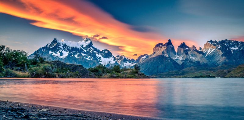 Sunset Valley, Chile