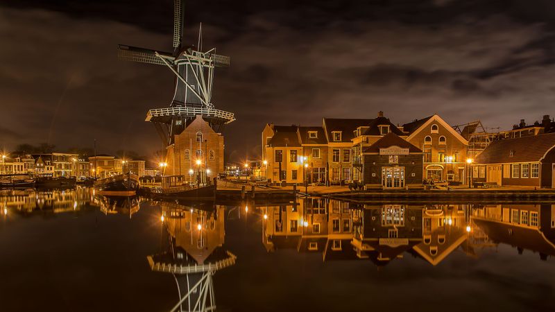 Molen de Adriaan's Hidden Cellar
