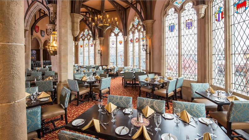 Signature Dining Experiences