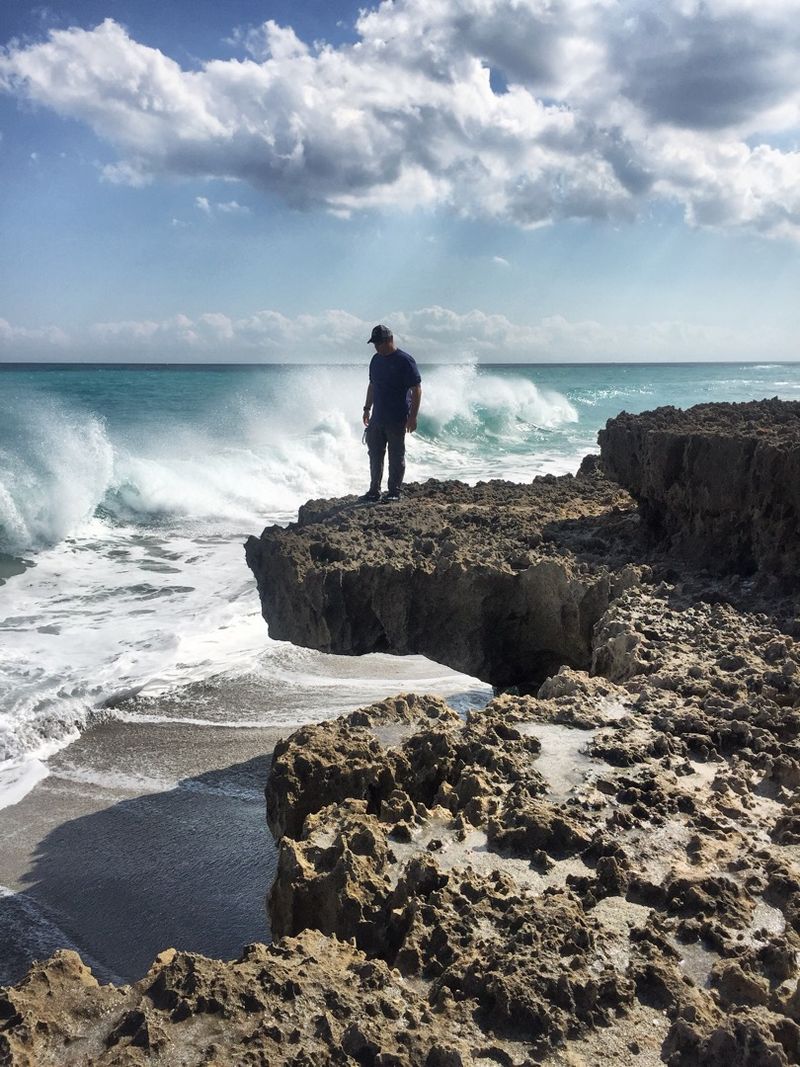 Blowing Rocks Preserve