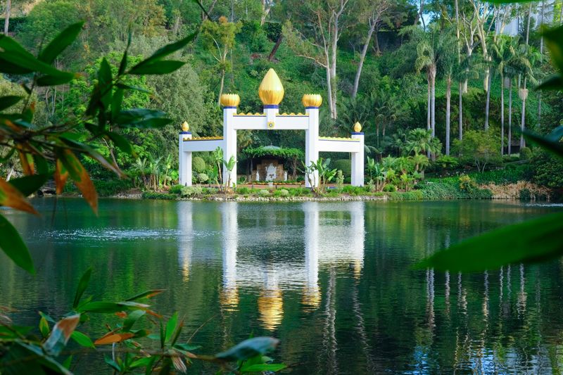 Self-Realization Fellowship Lake Shrine