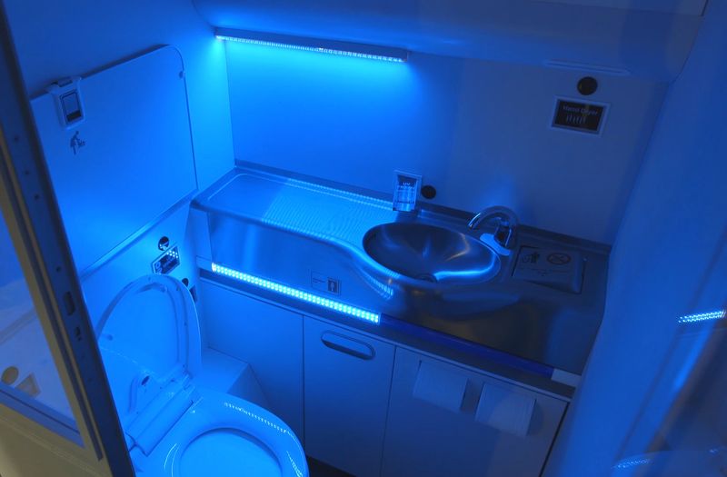 Self-Cleaning Cabins