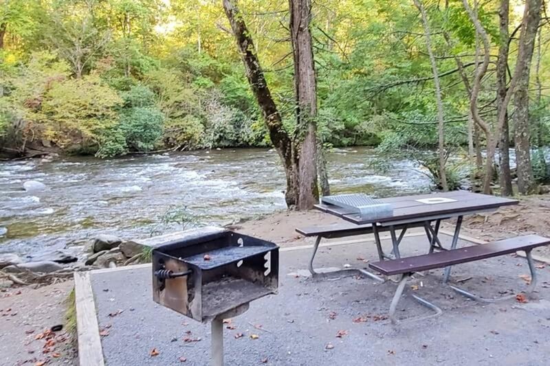 Picturesque Picnics at Metcalf Bottoms
