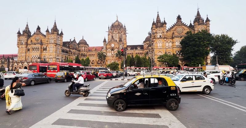 Navigating the Bustling Streets of Mumbai, India