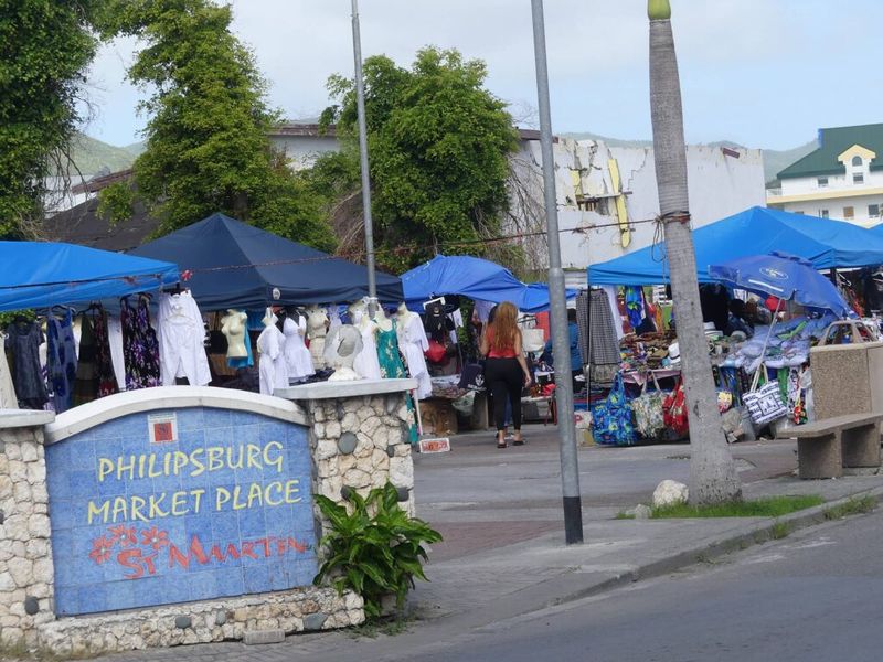 Street Vendor Scams
