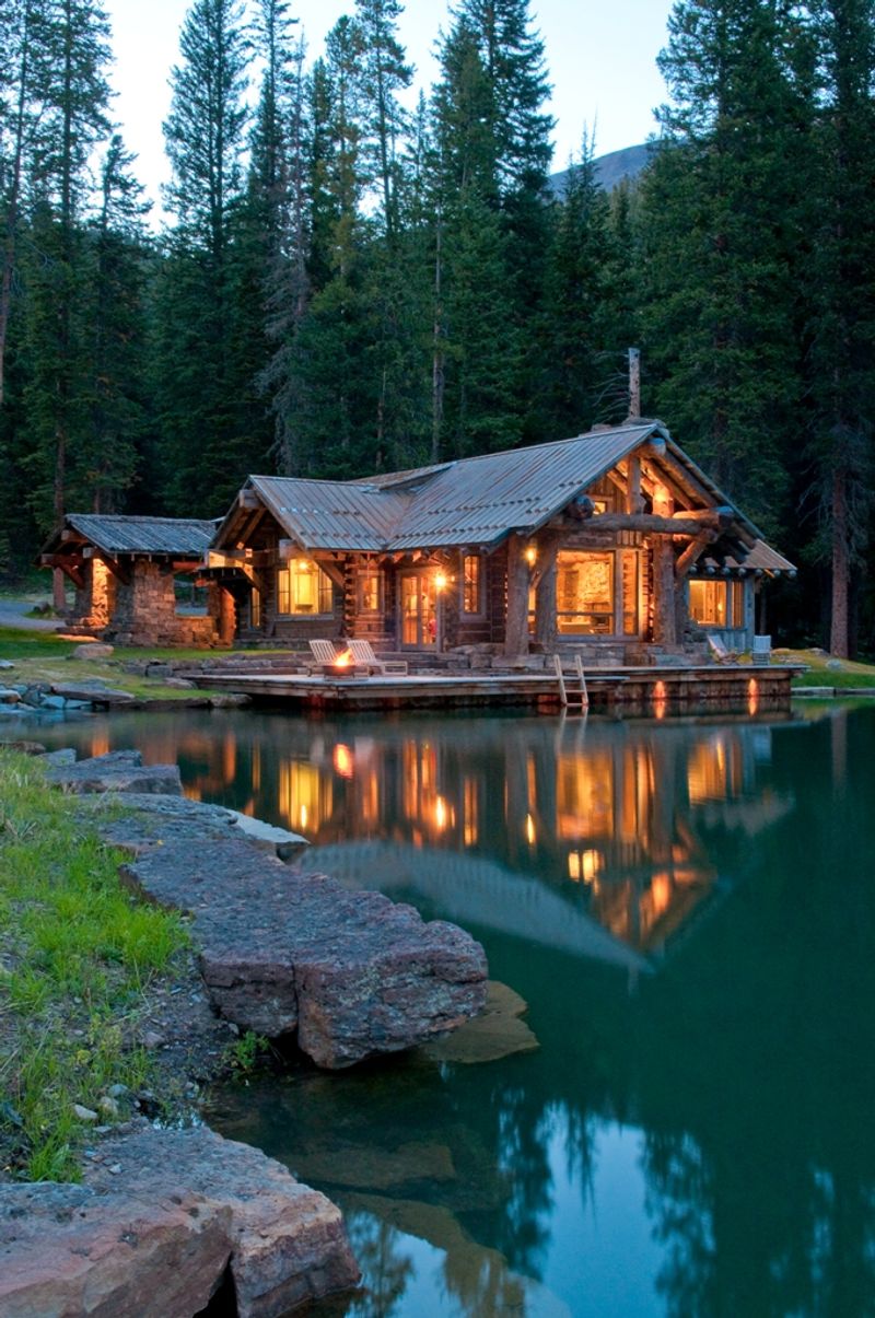 Rustic Mountain Lodge Stay