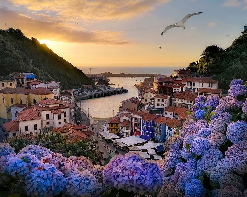 Cudillero's Cliffside View