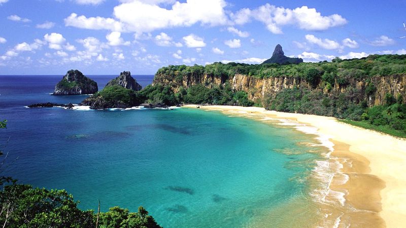 Baía do Sancho, Brazil